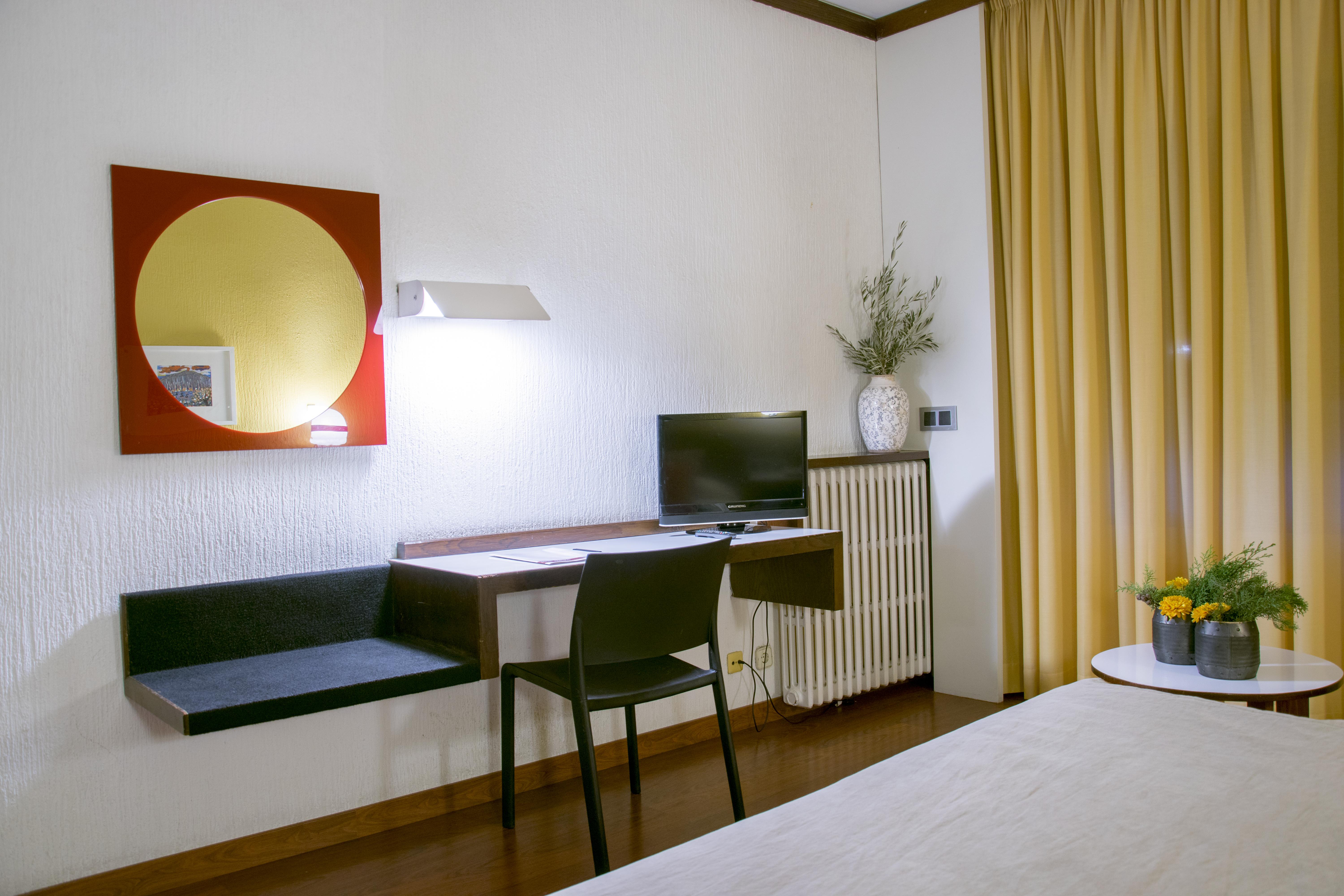 Hotel America Іґуалада Екстер'єр фото