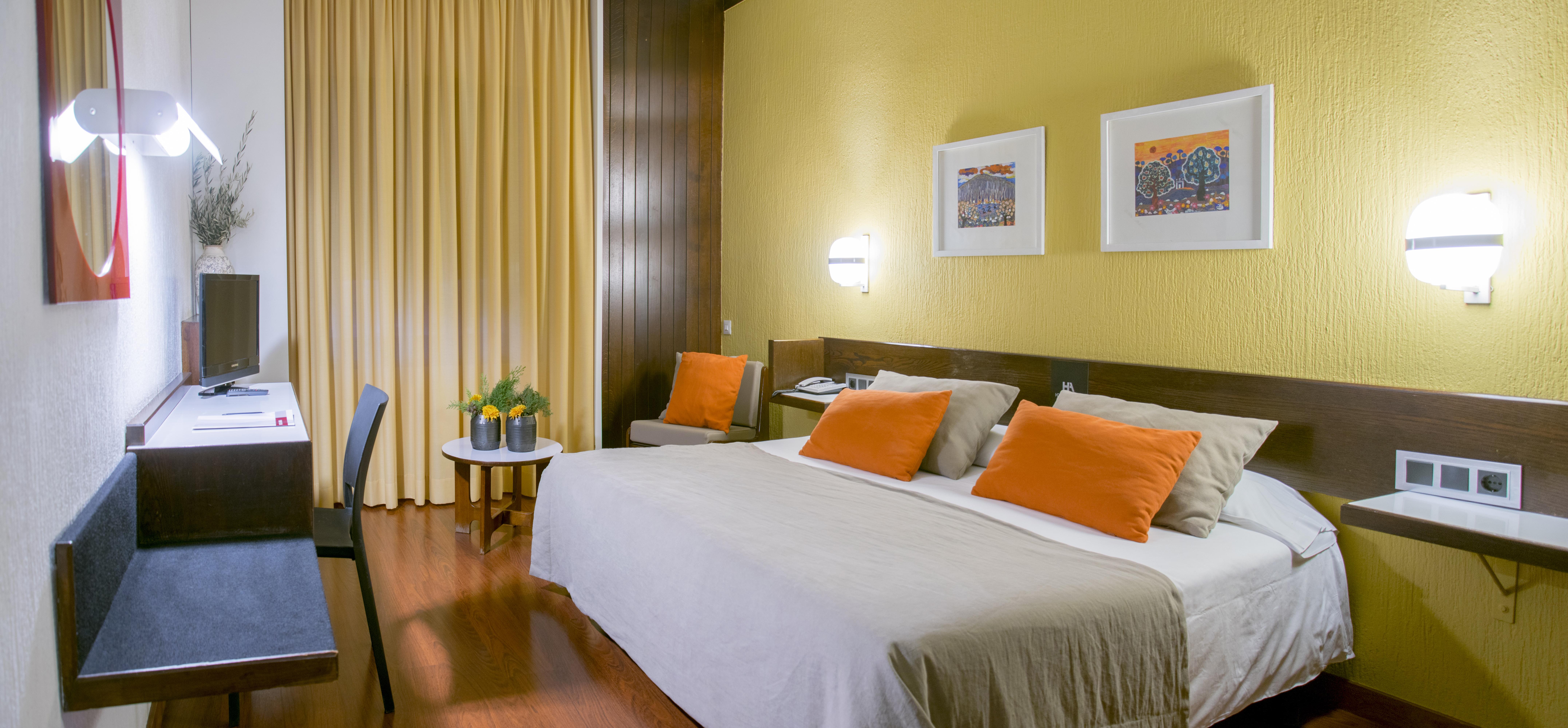 Hotel America Іґуалада Екстер'єр фото