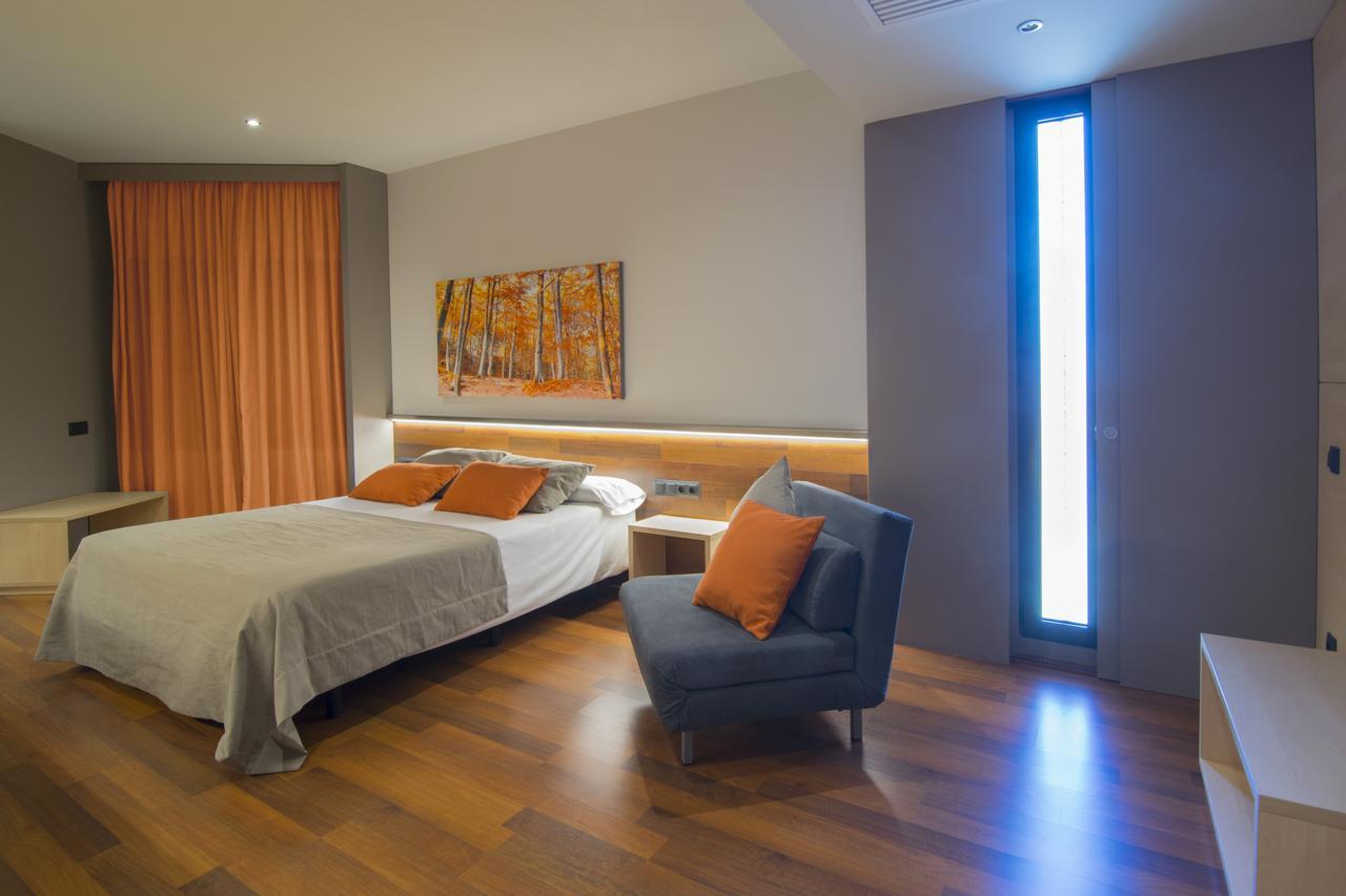 Hotel America Іґуалада Екстер'єр фото